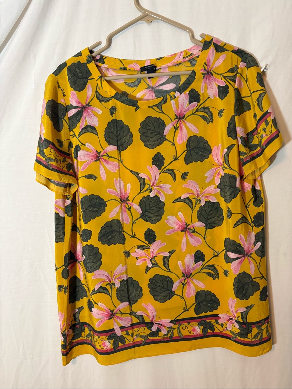 Ann Taylor 100% Silk Mustard Yellow Short-Sleeve Floral Blouse with Pink Blooms